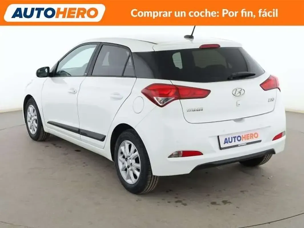 Usado Hyundai i20 GO! 101 CV (74 kW) 2017 Blanco Berlina