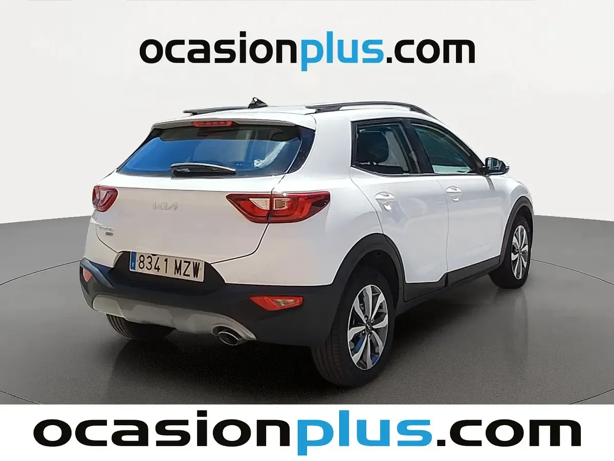 Usado Kia Stonic 101 CV (74 kW) 2025 Blanco SUV