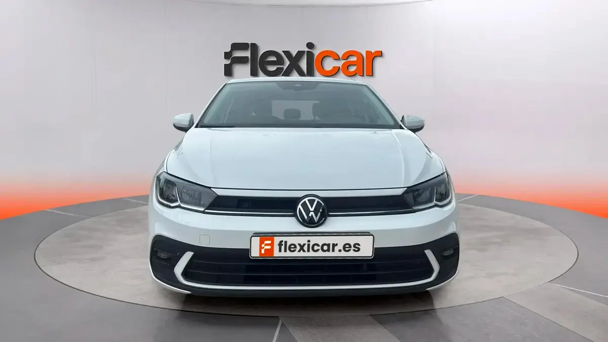 Usado VW Polo Life 95 CV (69 kW) 2022 Negro Utilitario