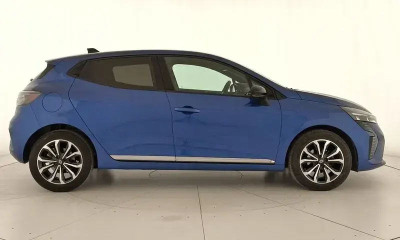 Usado Renault Clio V Techno 101 CV (74 kW) 2025 Azul Berlina