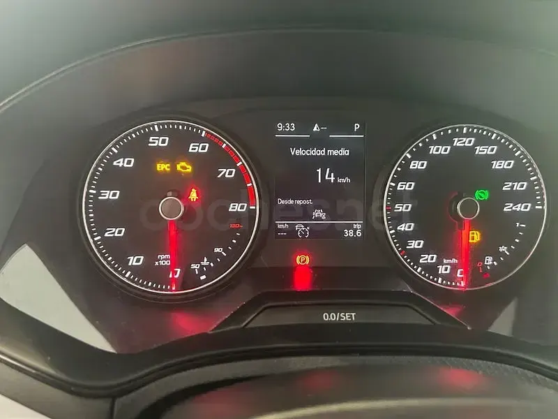 Usado Seat Arona Style 110 CV (80 kW) 2023 Azul SUV