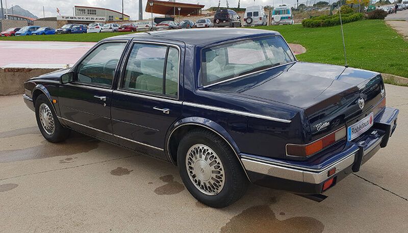 Usado Cadillac Seville 158 CV (116 kW) 1990 Azul Berlina
