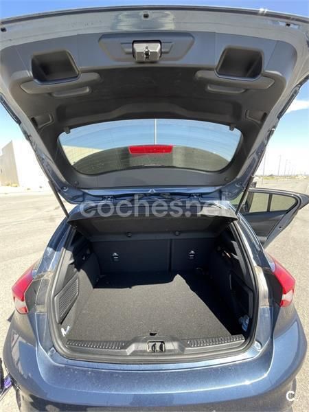 Usado Ford Focus ST-Line 125 CV (91 kW) 2019 Azul Berlina