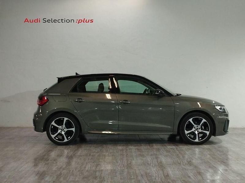 Usado Audi A1 95 CV (69 kW) 2021 Gris SUV
