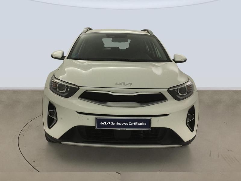 Usado Kia Stonic 100 CV (73 kW) 2022 Blanco SUV