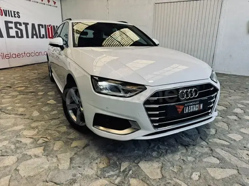 Usado Audi A4 S-Line 150 CV (110 kW) 2021 Blanco Familiar