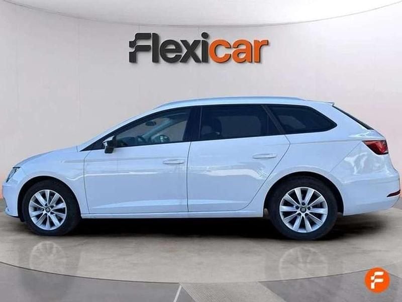 Usado Seat Leon ST Style 116 CV (85 kW) 2019 Blanco Familiar