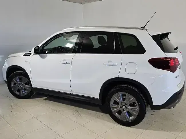 Nuevo Suzuki Vitara 110 CV (80 kW) 2026 Blanco SUV