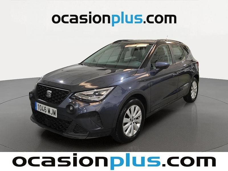 Usado Seat Arona Style 110 HP (80 kW) 2023 Cinzento SUV