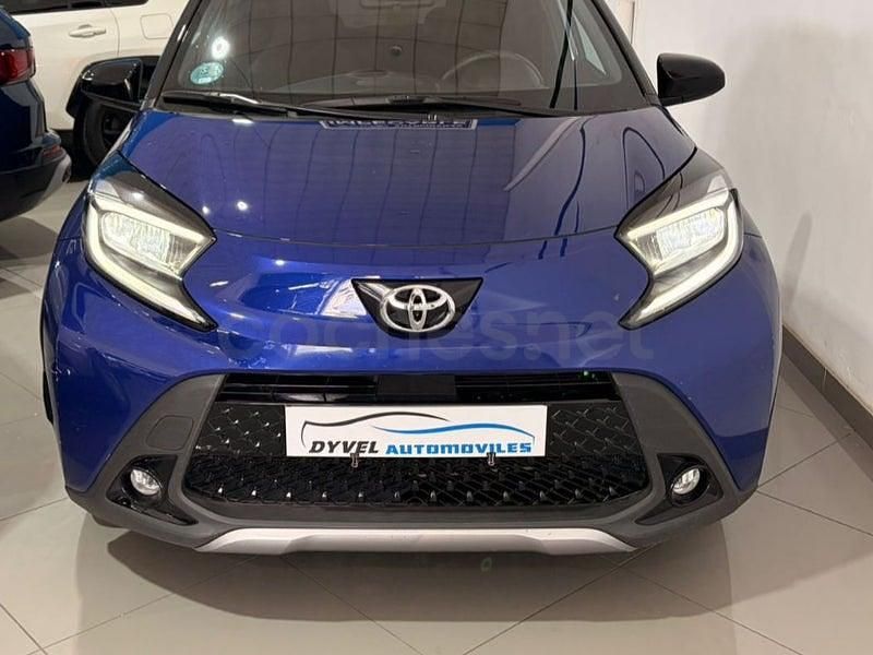 Usado Toyota Aygo X Play 72 CV (52 kW) 2022 Azul SUV