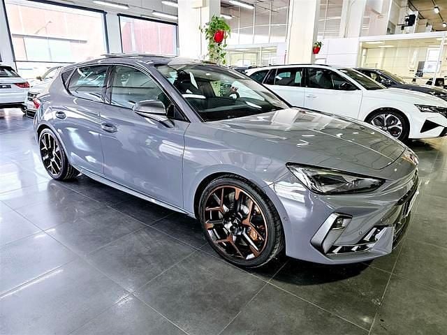 Nuevo Cupra Leon VZ 300 CV (220 kW) 2025 Gris / plata Berlina