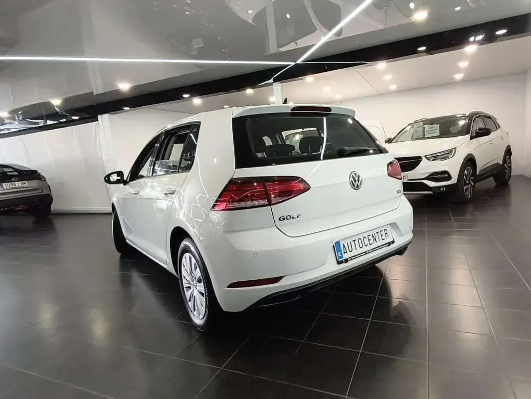 Usado VW Golf VII Business 114 CV (83 kW) 2017 Blanco Utilitario