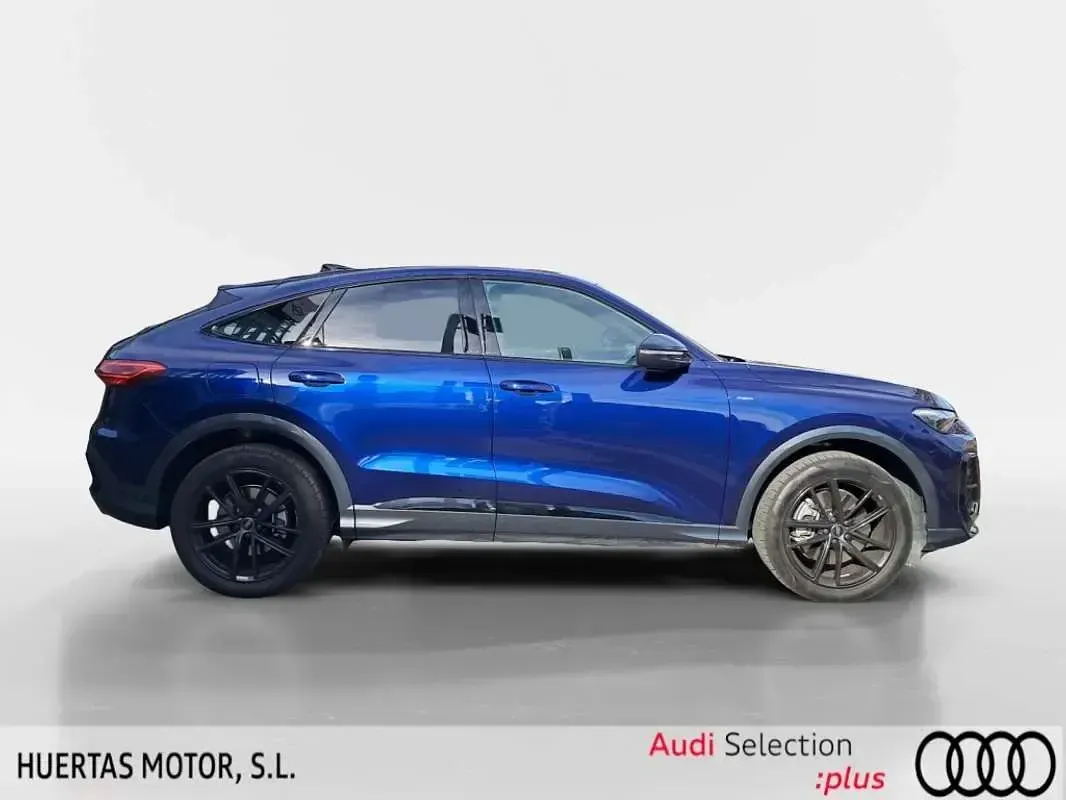 Usado Audi Q5 Sportback S-Line 299 CV (219 kW) 2025 Azul SUV