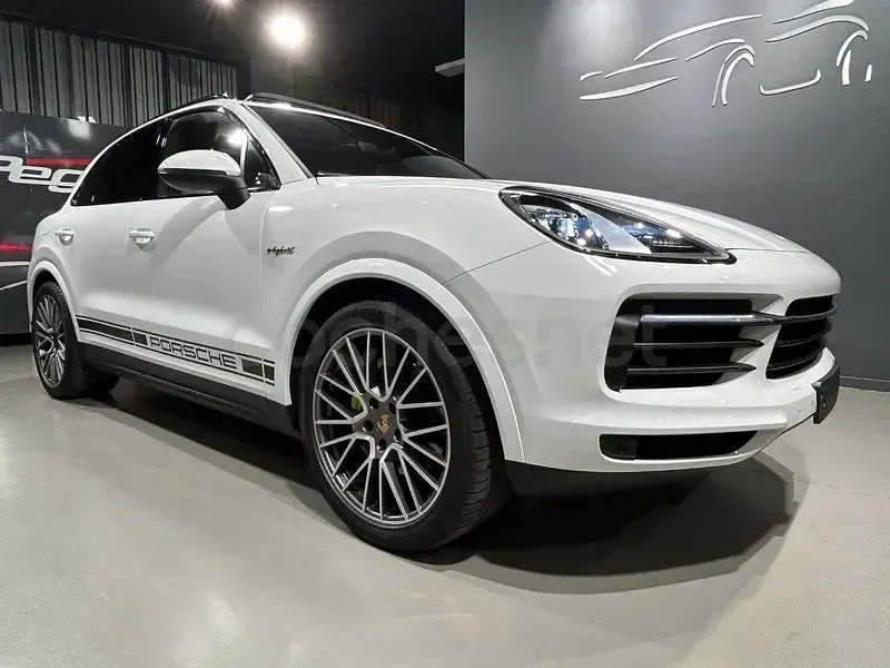 Usado Porsche Cayenne Platinum Edition 462 CV (339 kW) 2022 Blanco SUV