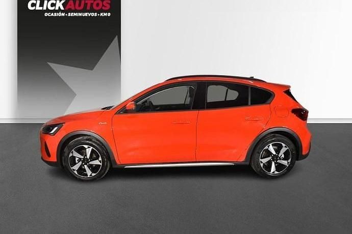 Usado Ford Focus Active 155 CV (114 kW) 2024 Blanco