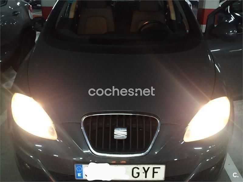 Gris / plata Usado 2010 Seat Altea Style Monovolumen | 4700 € (Super precio) - Imagen 1/4