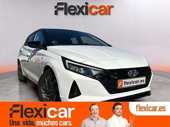 Usado Hyundai i20 100 CV (73 kW) 2022 Blanco Berlina