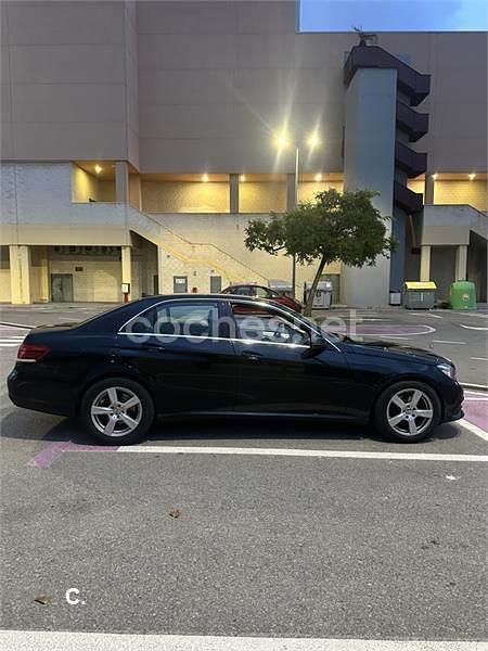 Usado Mercedes E200 136 CV (100 kW) 2016 Negro Berlina