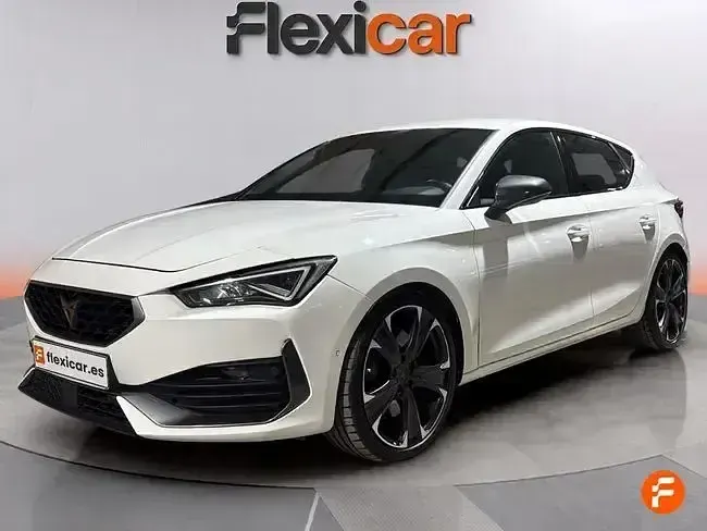 Usado Cupra Leon 300 CV (220 kW) 2021 Blanco Berlina
