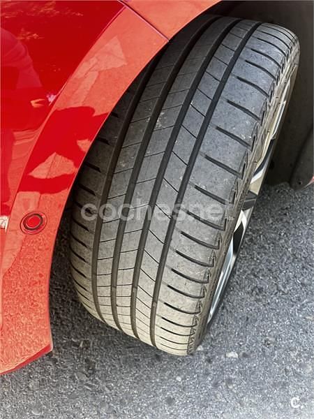 Usado Seat Leon FR 150 CV (110 kW) 2021 Rojo Berlina