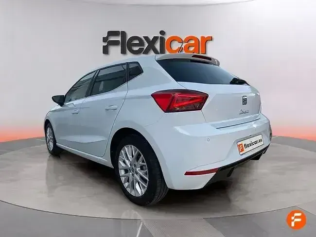 Usado Seat Ibiza 115 CV (84 kW) 2024 Blanco Utilitario