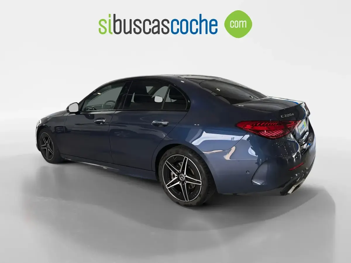 Usado Mercedes C220 200 CV (147 kW) 2023 Azul Berlina