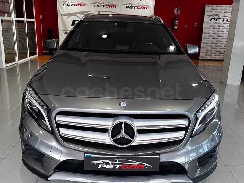 Usado Mercedes GLA220 AMG line 177 CV (130 kW) 2015 Gris / plata SUV