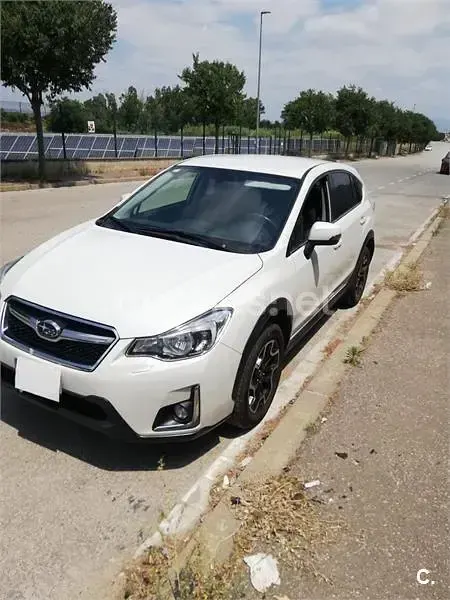 Usado Subaru XV 147 CV (108 kW) 2018 Negro SUV