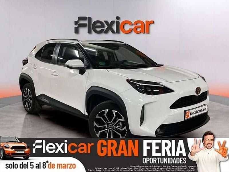 Usado Toyota Yaris Cross Active 116 CV (85 kW) 2024 Blanco SUV