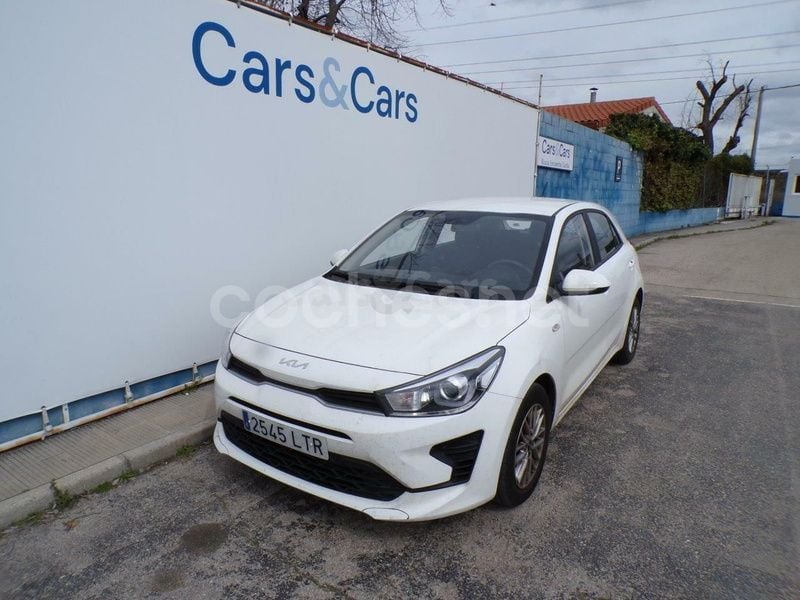 Usado Kia Rio 84 CV (61 kW) 2021 Blanco Berlina