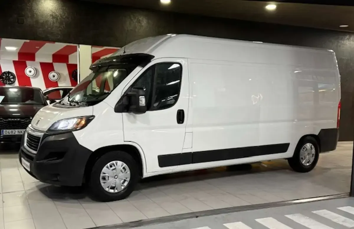 Usado Peugeot Boxer 163 CV (119 kW) 2018 Blanco Van