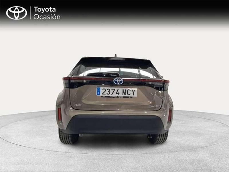 Usado Toyota Yaris Cross Active 116 CV (85 kW) 2022 Marrón SUV