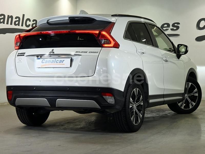 Usado Mitsubishi Eclipse Cross Motion 163 CV (119 kW) 2018 Blanco SUV
