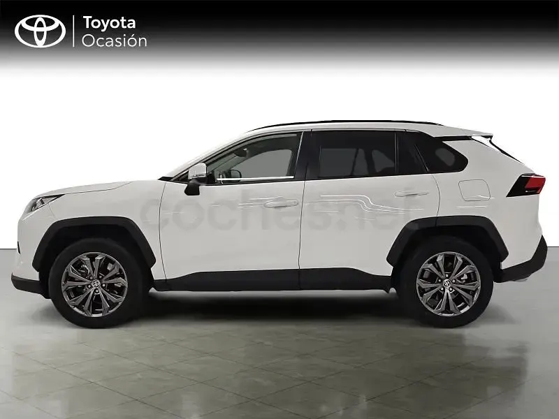 Używany Toyota RAV4 Hybrid Advance 218 KM (160 kW) 2023 Biały SUV