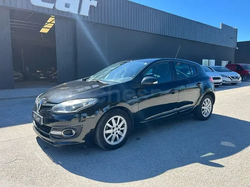Usado Renault Mégane LIMITED 95 CV (69 kW) 2014 Negro Berlina