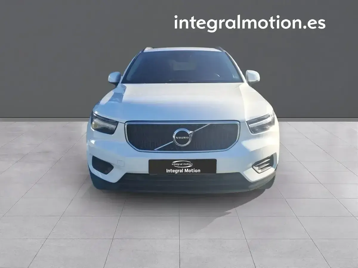 Usado Volvo XC40 149 CV (109 kW) 2019 Blanco SUV
