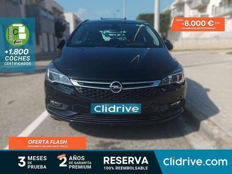 Usado Opel Astra Selective 110 CV (80 kW) 2019 Negro Familiar