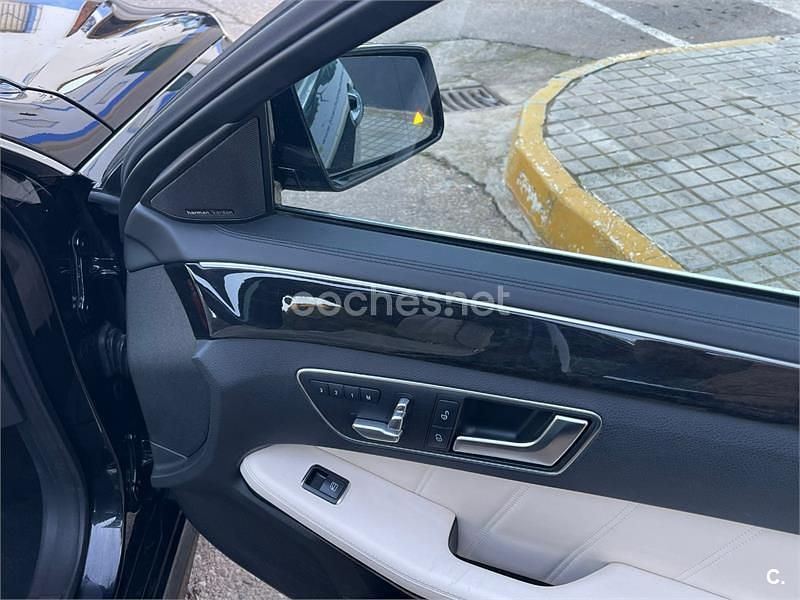 Usado Mercedes E350 Avantgarde 252 CV (185 kW) 2013 Negro Berlina