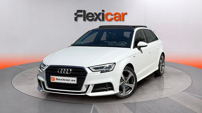 Używany Audi A3 S-Line 150 KM (110 kW) 2018 Biały Sedan/Limuzyna