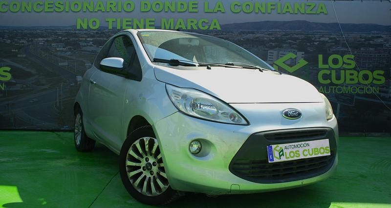 Gris Usado 2010 Ford Ka Titanium Utilitario | 4999 € (Precio justo) - Imagen 1/4