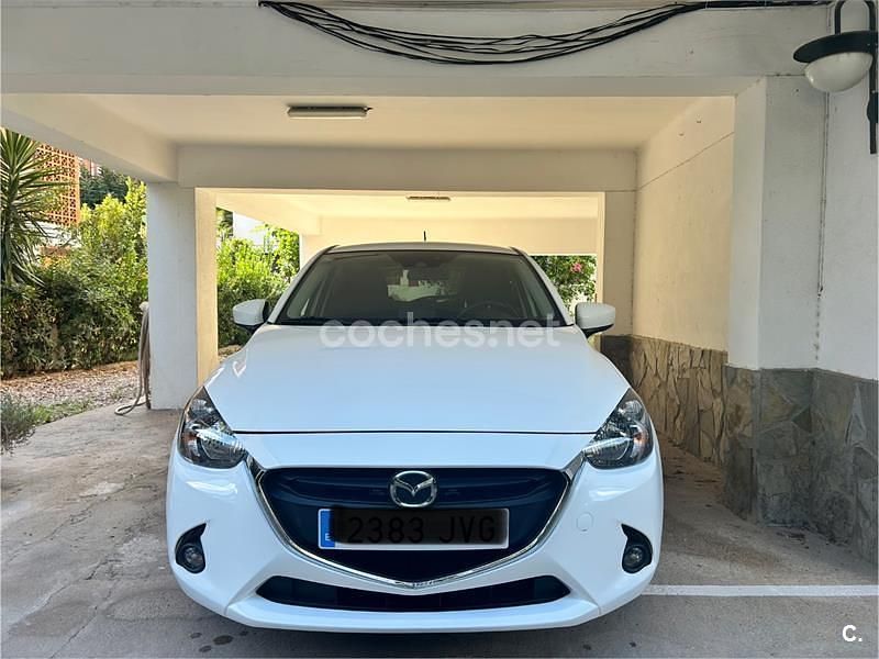 Blanco Usado 2016 Mazda 2 Style Berlina | 9900 € (Precio justo) - Imagen 1/4