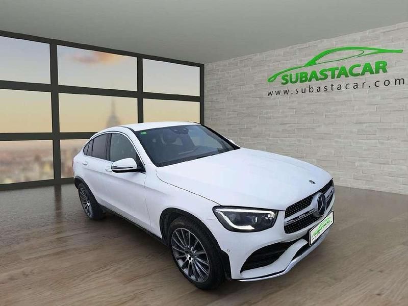Usado Mercedes GLC300 245 CV (180 kW) 2021 Blanco Coupe