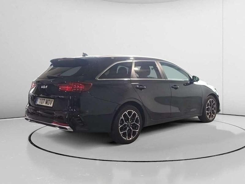 Usado Kia Ceed GT-Line 162 CV (119 kW) 2023 Negro Utilitario