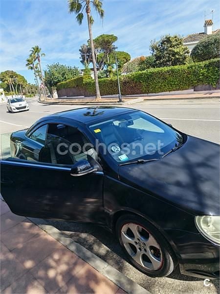 Usado VW Eos 140 CV (102 kW) 2008 Negro Descapotable