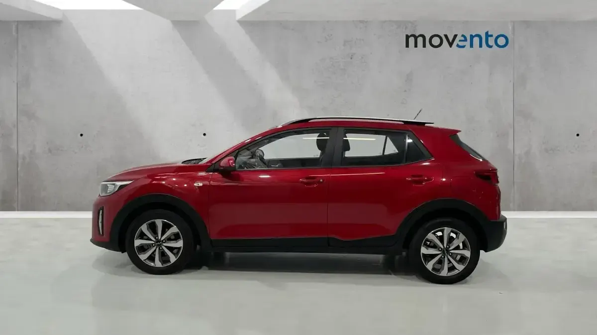 Usado Kia Stonic 100 CV (73 kW) 2021 Rojo SUV