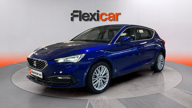 Usado Seat Leon XCELLENCE 150 CV (110 kW) 2021 Azul Berlina