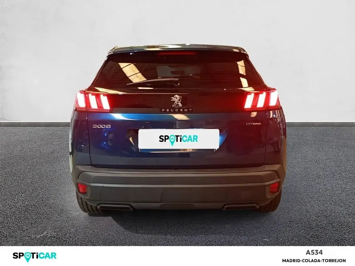 Usado Peugeot 3008 Active 225 CV (165 kW) 2022 Azul SUV