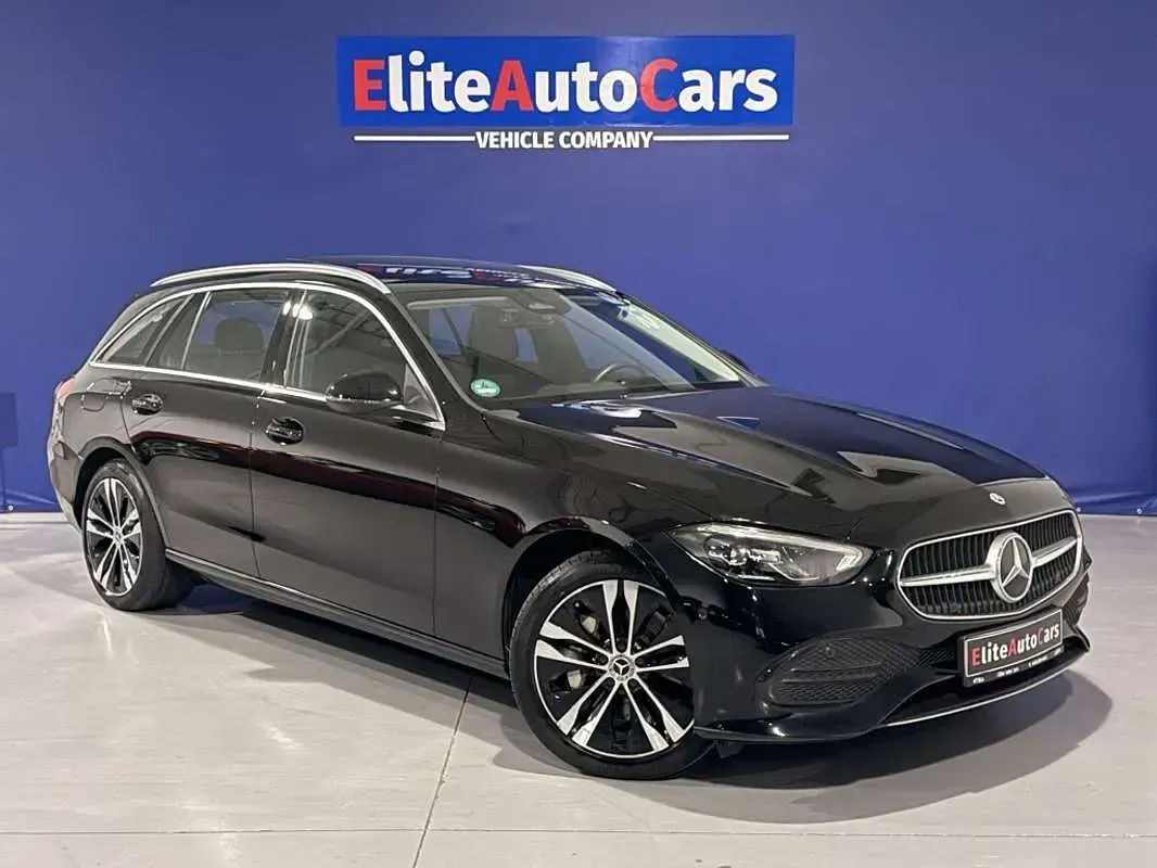 Usado Mercedes C300e 313 CV (230 kW) 2023 Negro Familiar