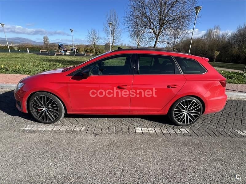 Usado Seat Leon ST CUPRA 290 CV (213 kW) 2016 Rojo Familiar