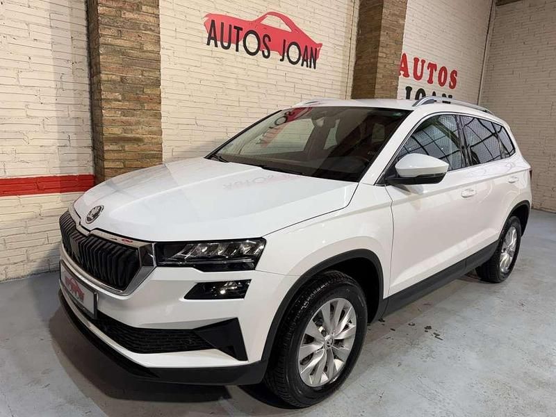 Usado Skoda Karoq Ambition 116 CV (85 kW) 2023 Blanco SUV